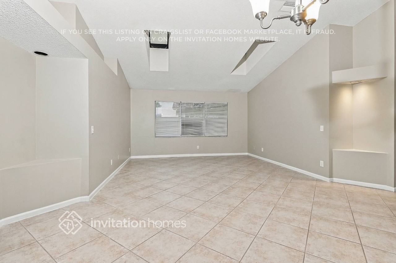 6268 Windlass Cir - Photo 6 of 17