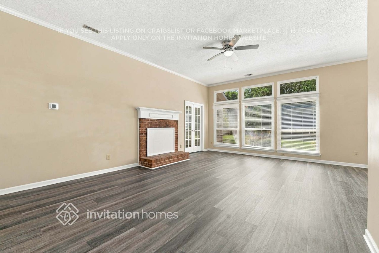 15314 Bexley Pl - Photo 3 of 17