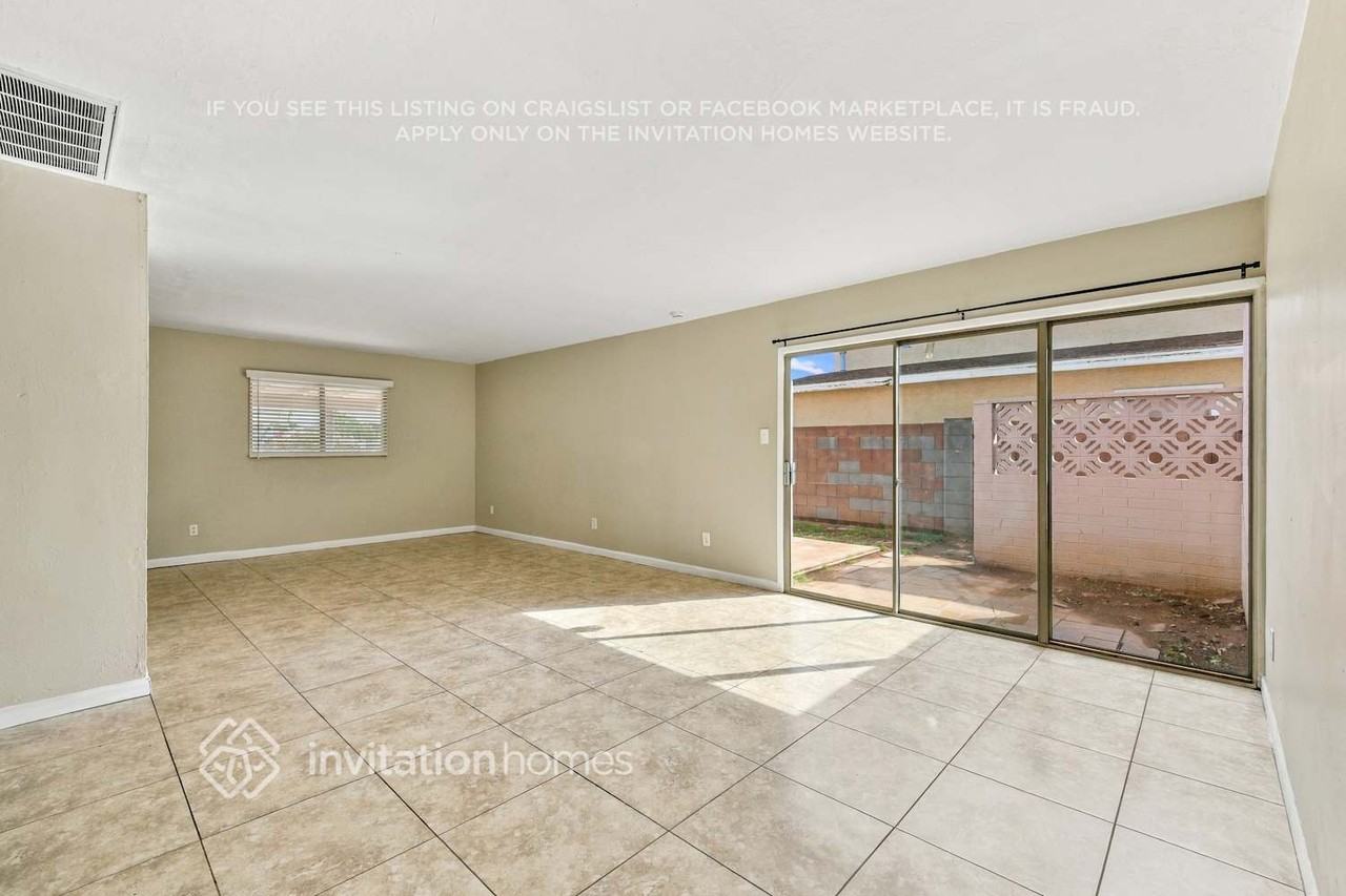8018 W Osborn Rd - Photo 5 of 18