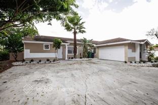 19432 Nw 62nd Ct - Photo 1 of 1