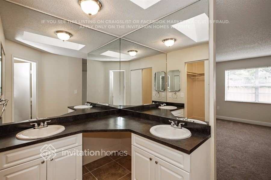 19432 Nw 62nd Ct - Photo 6 of 21