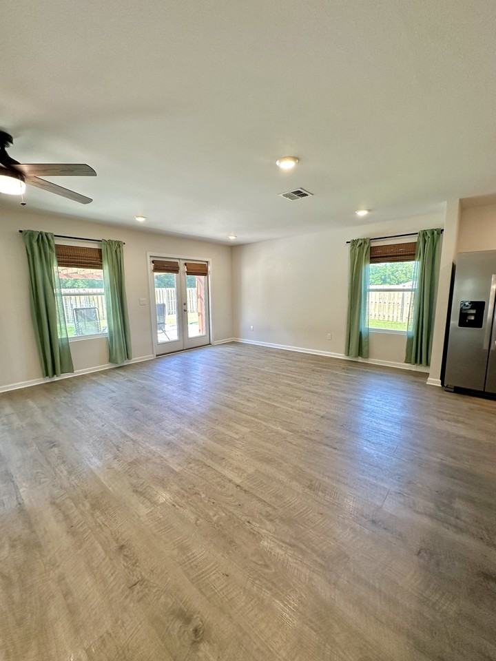 26 Gray Fox Ct #1 - Photo 4 of 22