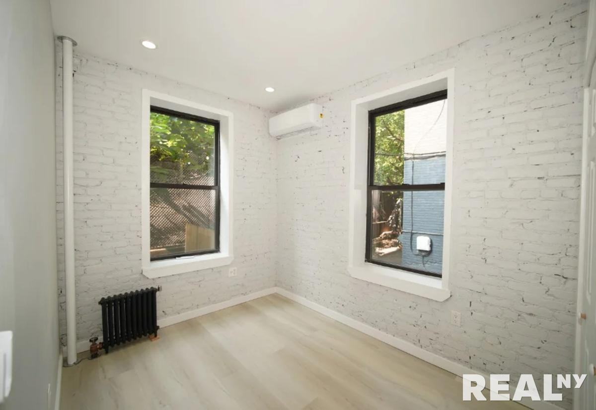 Stanton St #1D1 - Photo 4 of 9