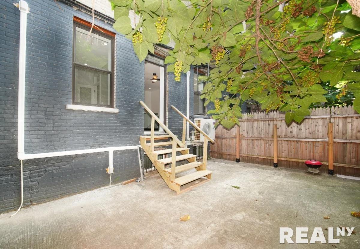 Stanton St #1D1 - Photo 5 of 9