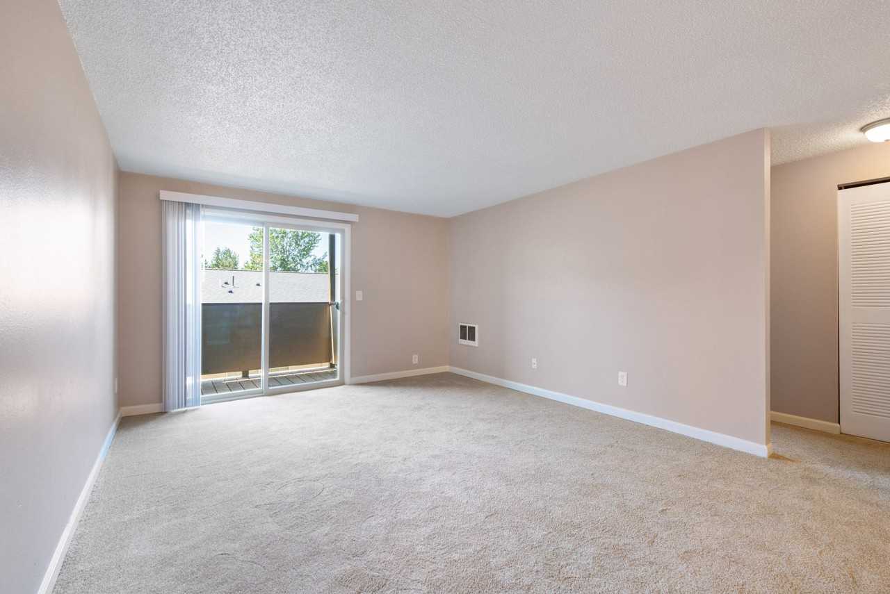 Chelan Apartments - Photo 4 of 41