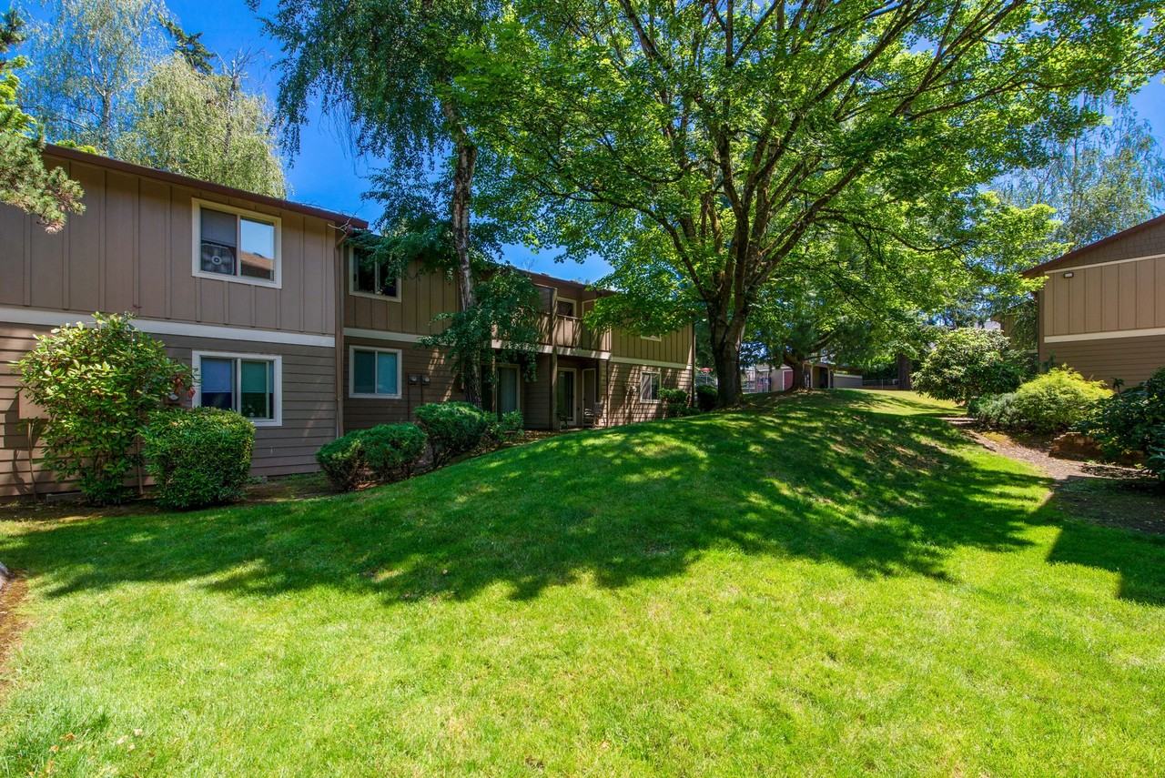 Chelan Apartments - Photo 3 of 41