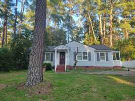 featured image of 718 Glenwood Dr #1