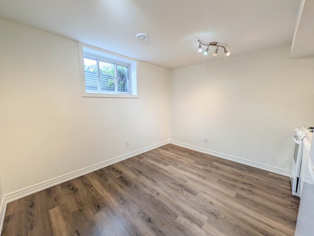 36 Viger Dr - Photo 6 of 18