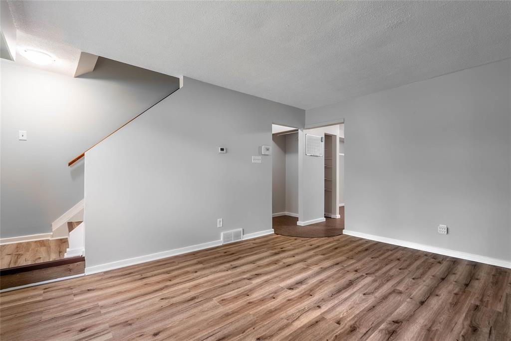 21 Gendreau Ave - Photo 4 of 18