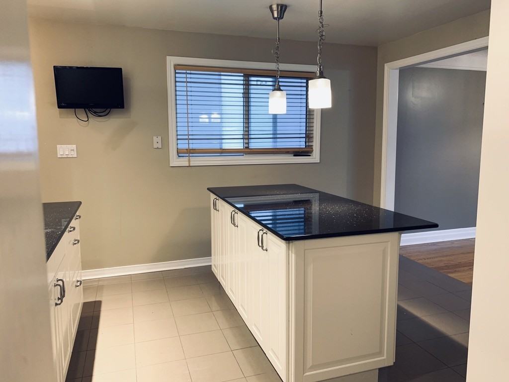 1554 Baseline Rd - Photo 4 of 18