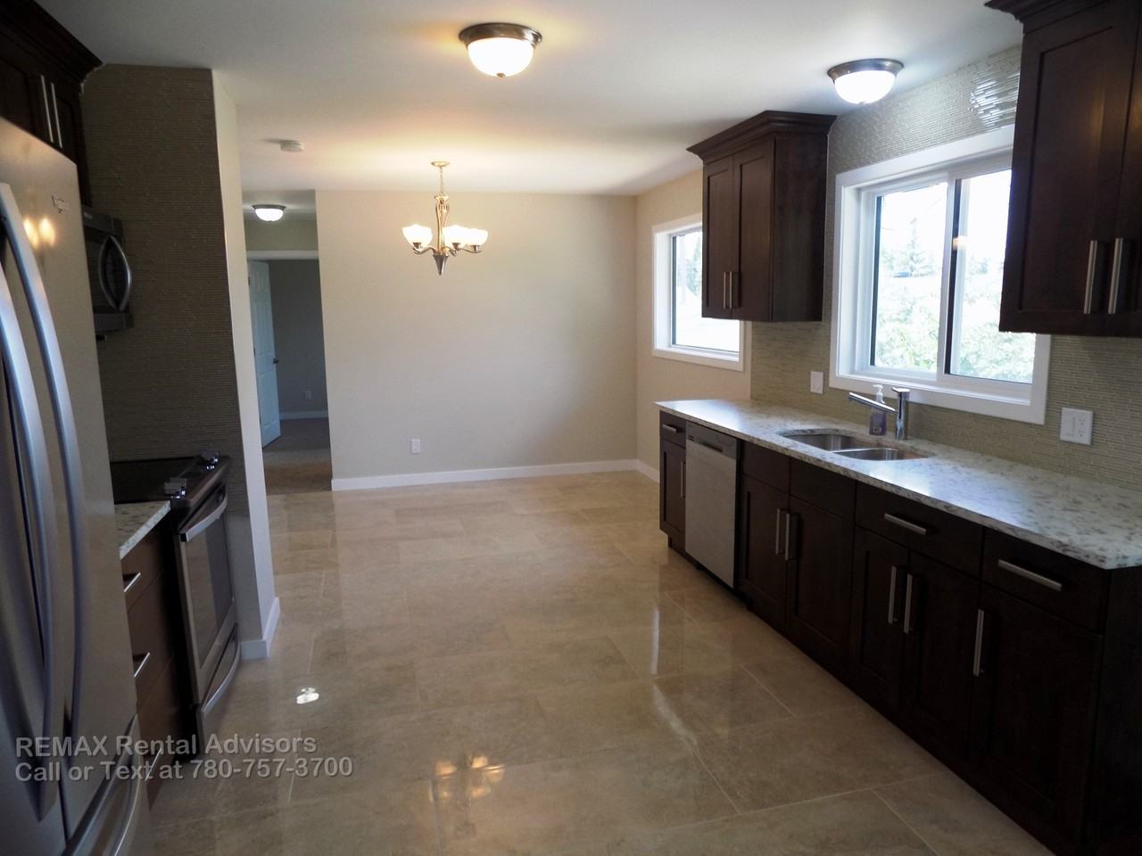 6728 93a Ave Nw - Photo 4 of 14