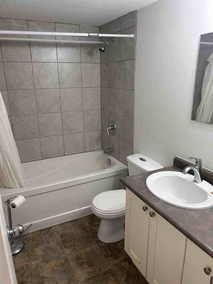 727 5th Ave N - Photo 3 of 7