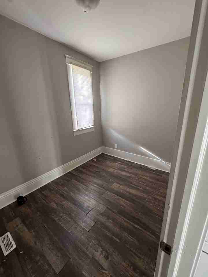 622 Maryland St - Photo 3 of 6