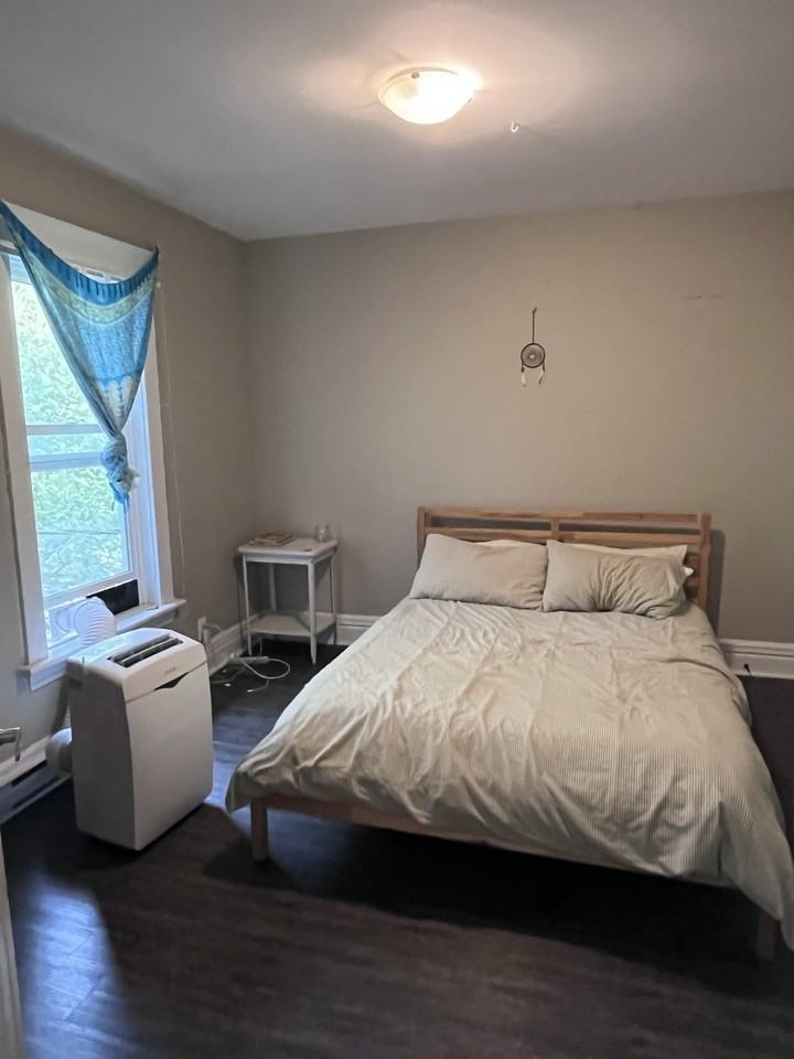 238 Arlington St - Photo 5 of 13