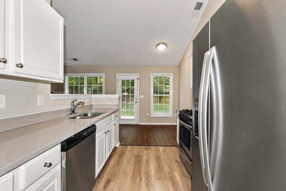 2615 Thunder Basin Way - Photo 7 of 16