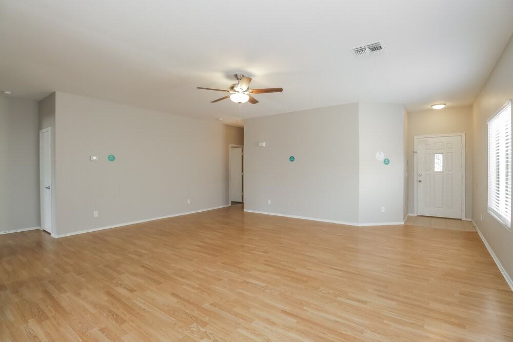 619 E Renegade Pl - Photo 3 of 16
