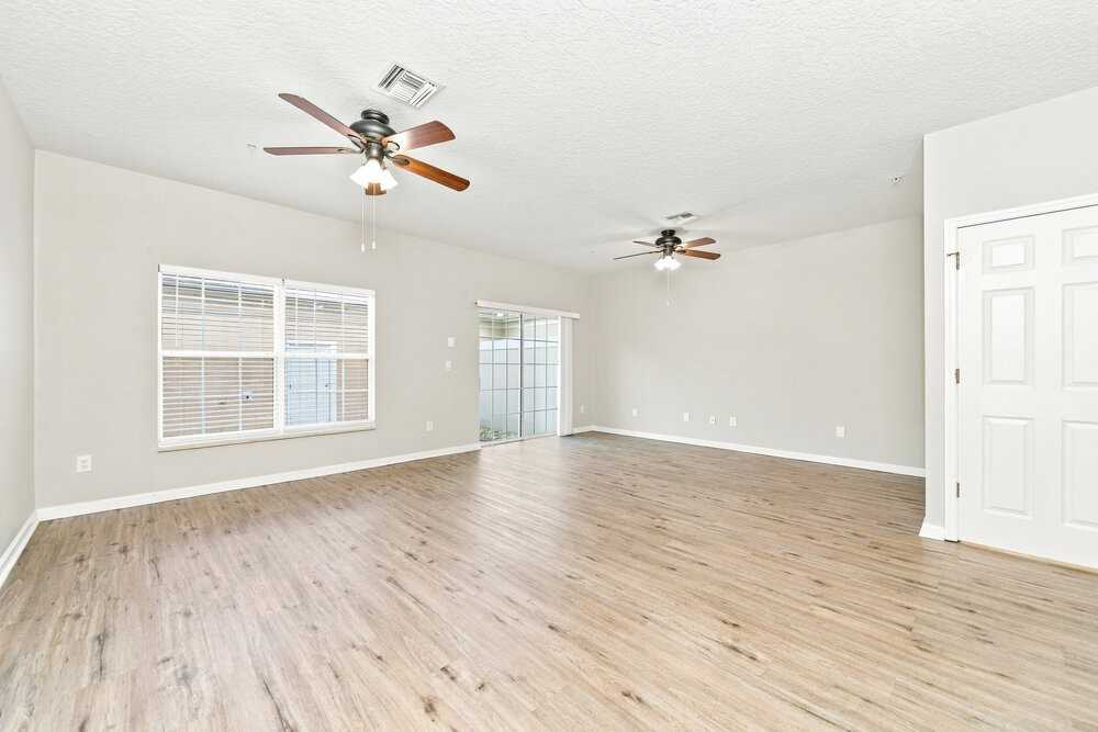 8749 Silk Bay Pl - Photo 4 of 17