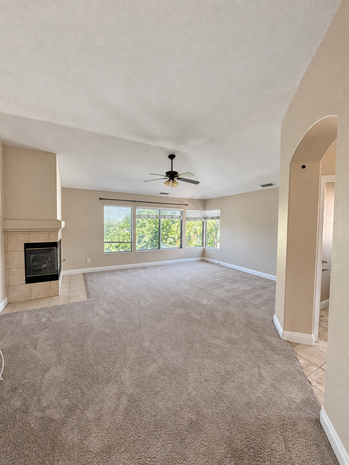 828 Villa Montes Cir - Photo 7 of 11