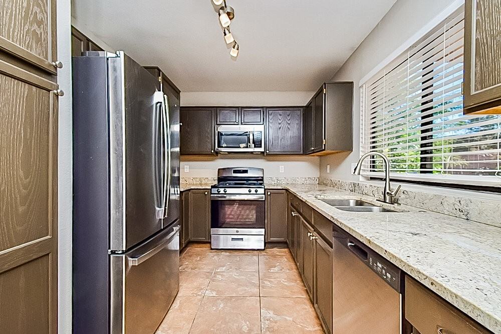 7880 S Castle Bay St - Photo 6 of 17