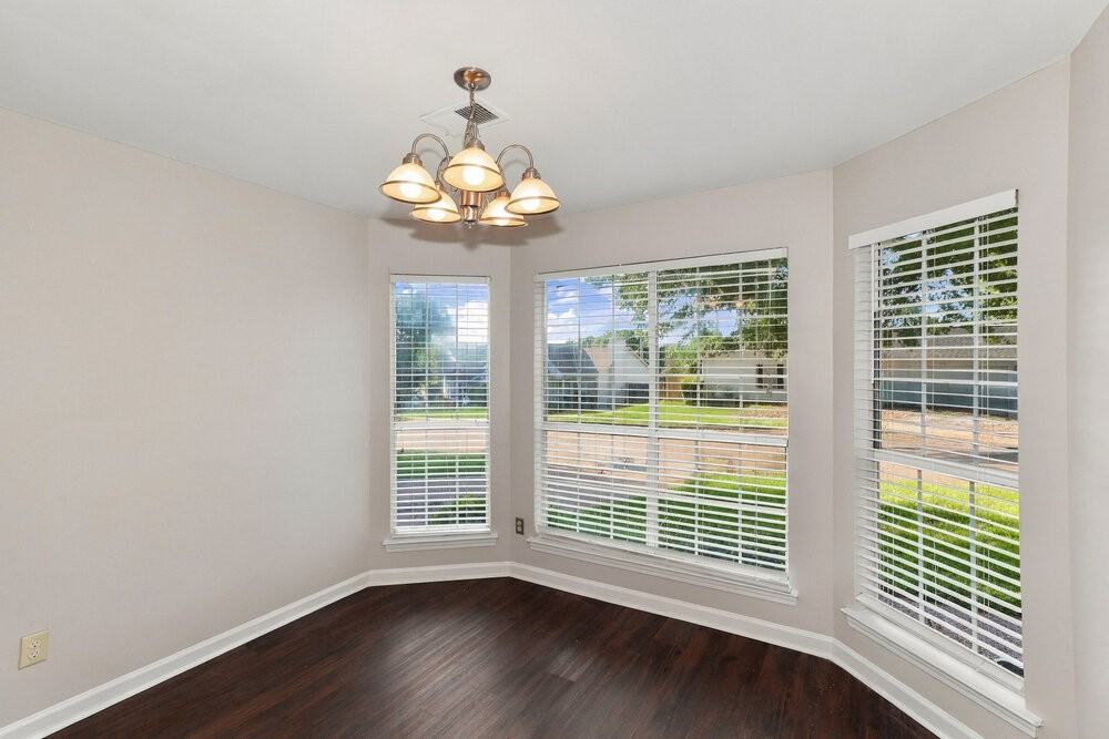 6989 Lagrange Hill Rd - Photo 6 of 16