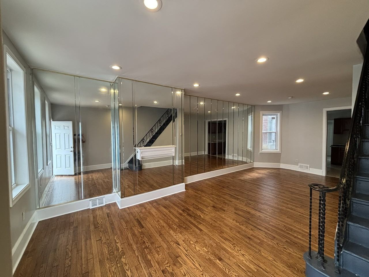3455 Helen St #1 - Photo 3 of 47