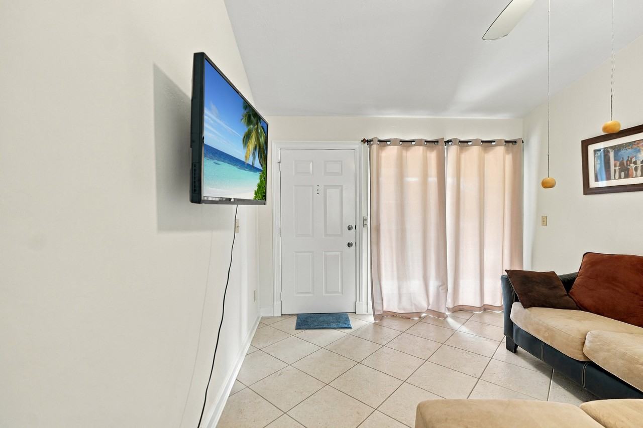 5501 Rattlesnake Hammock Road 209 - 1 #1 - Photo 4 of 25