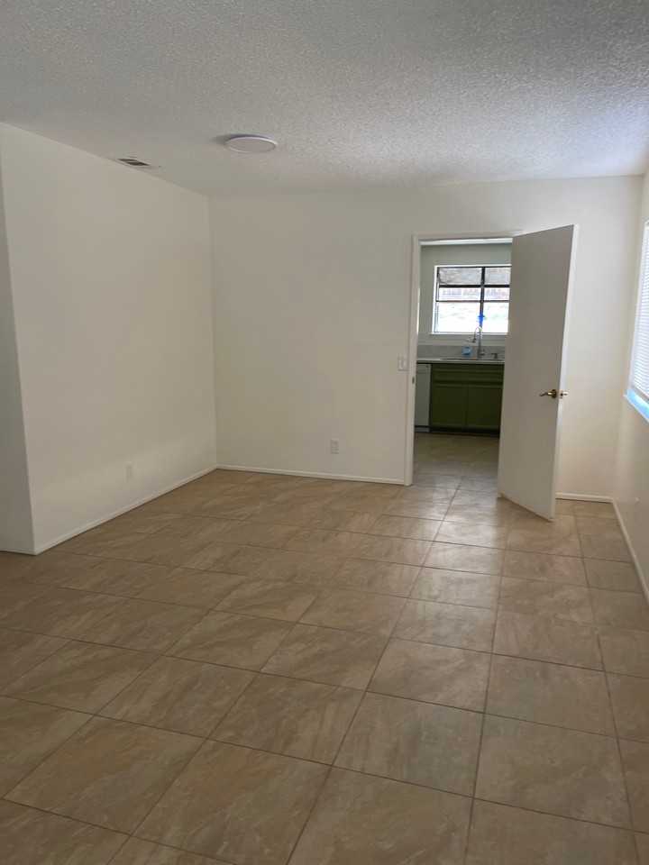 15086 Dakota St #1 - Photo 4 of 19