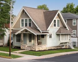 featured image of 600 E 2nd St