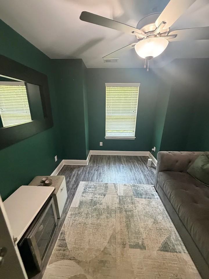 2557 Castellan Dr - Photo 3 of 12