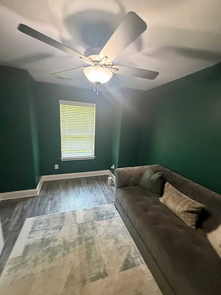 2557 Castellan Dr - Photo 4 of 12