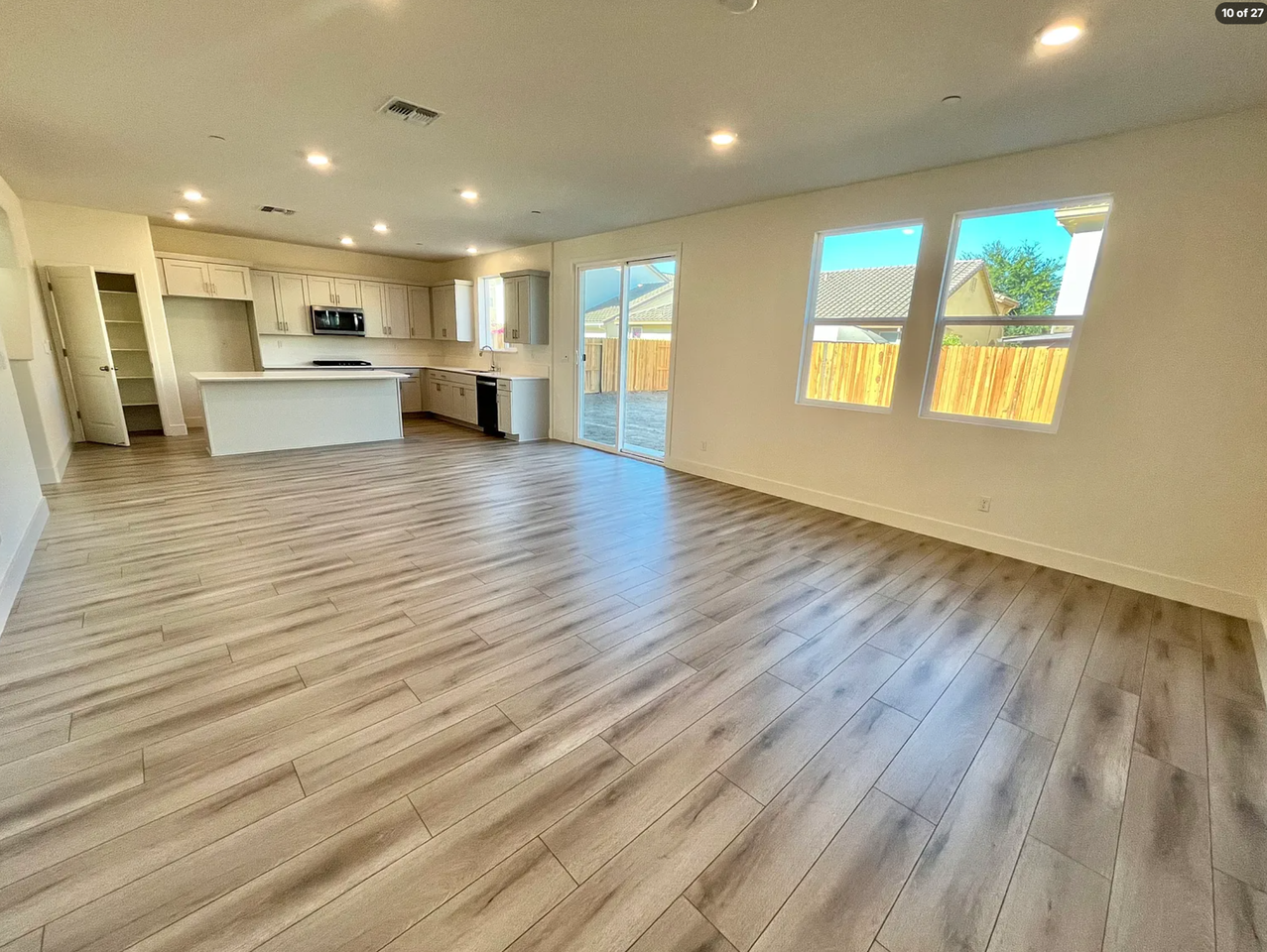 16297 Malibu Dr #1 - Photo 7 of 8