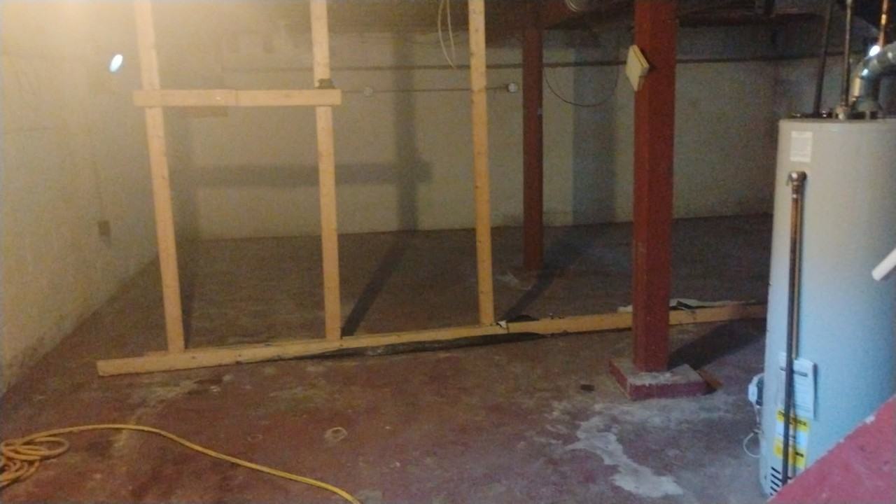 243 Damon St #1 - Photo 5 of 20
