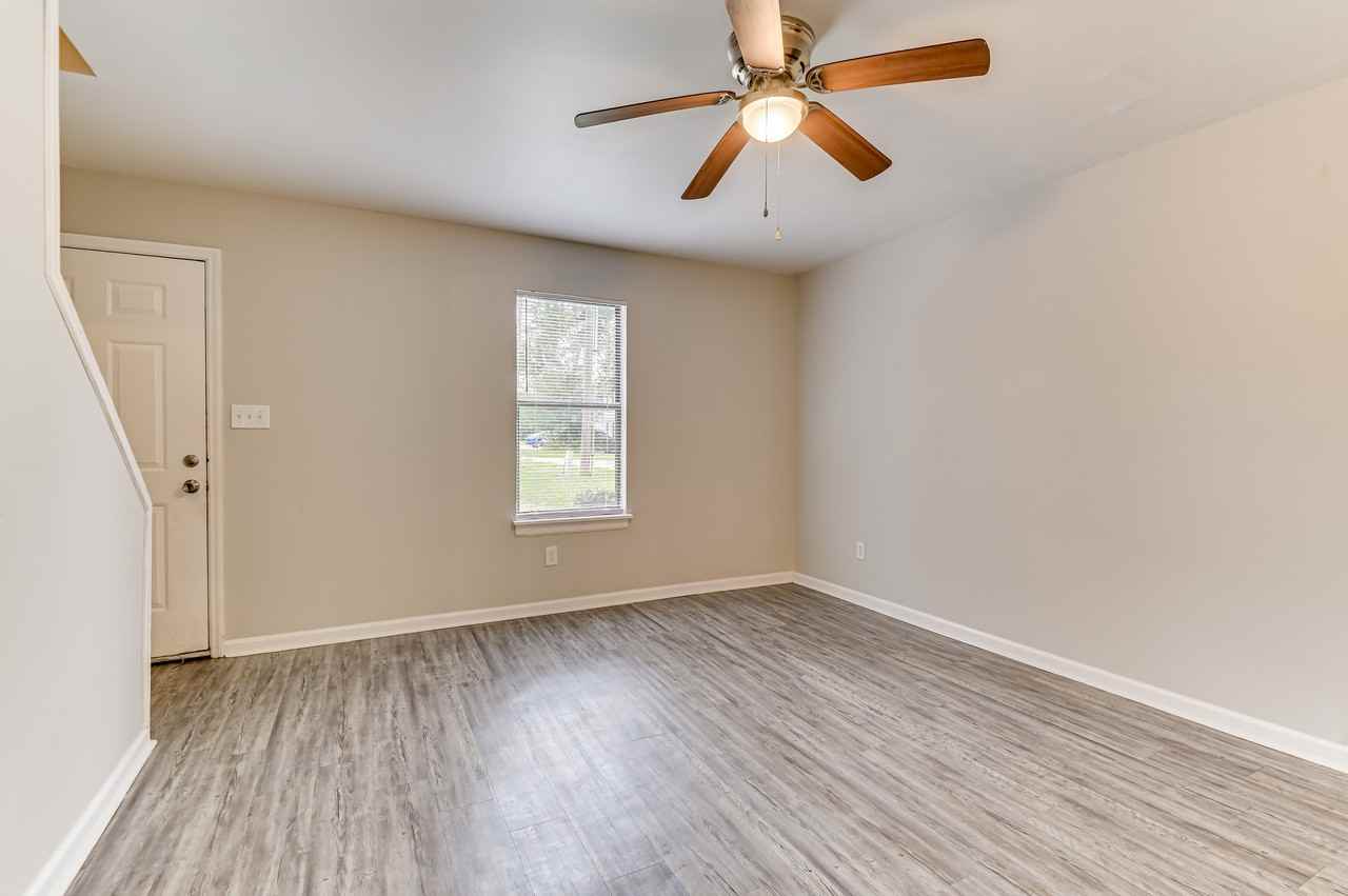 157 Chalet North Ct #157 - Photo 3 of 29