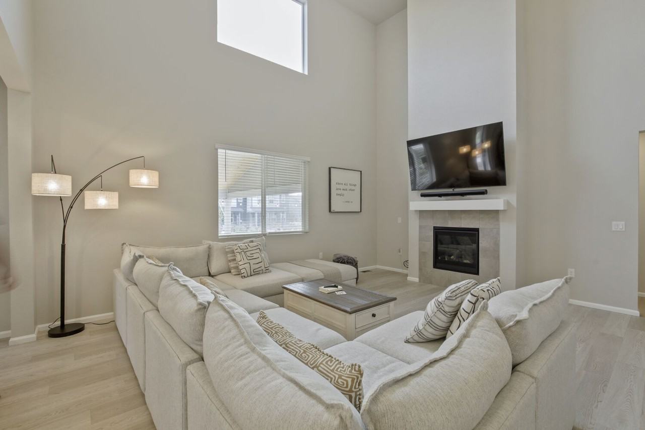 1617 Colorado River Dr #1 - Photo 3 of 25