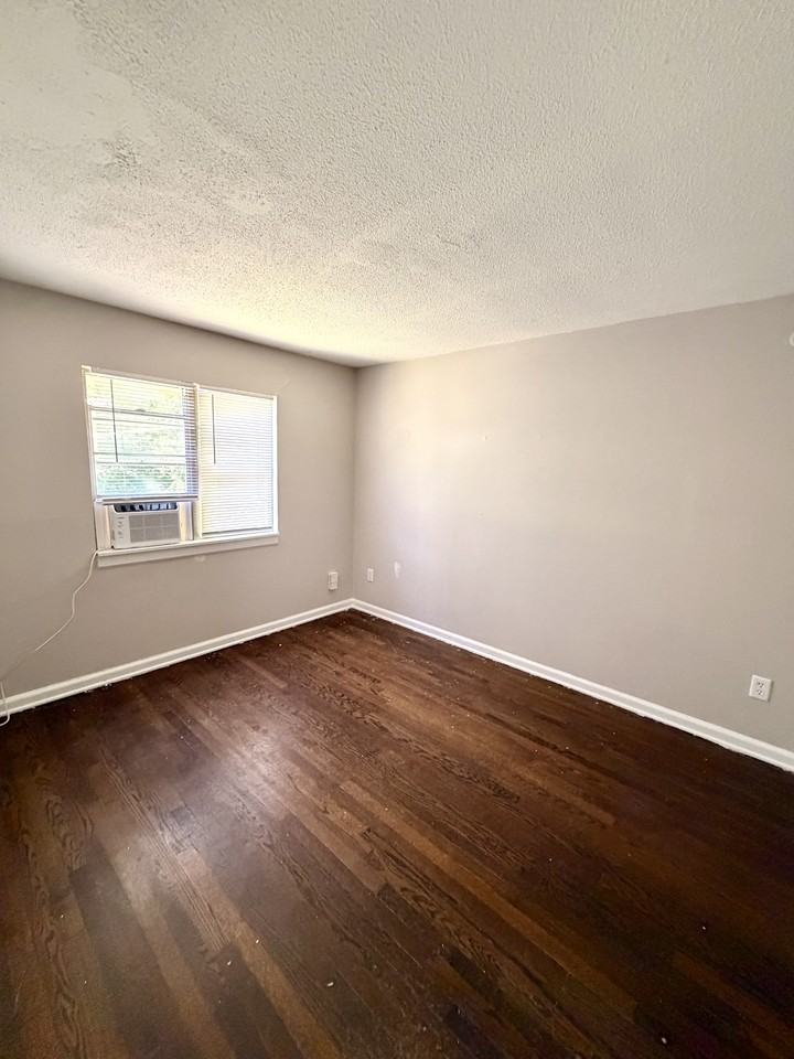 7346 Wayne Ave #1 - Photo 7 of 12
