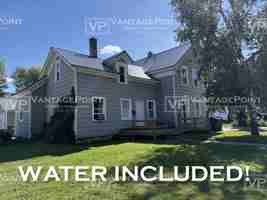 featured image of 1102 Division St #B