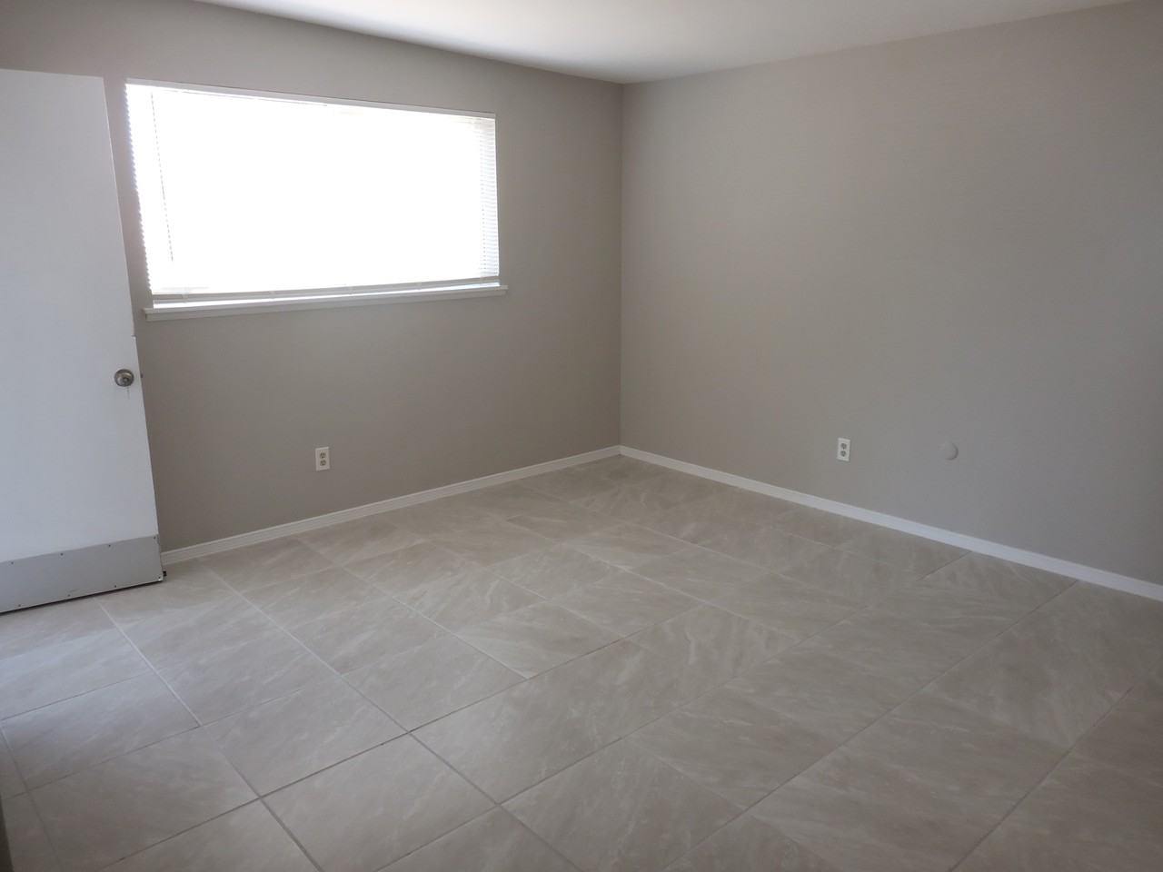 3608 Sheppard Ave #1 - Photo 4 of 42