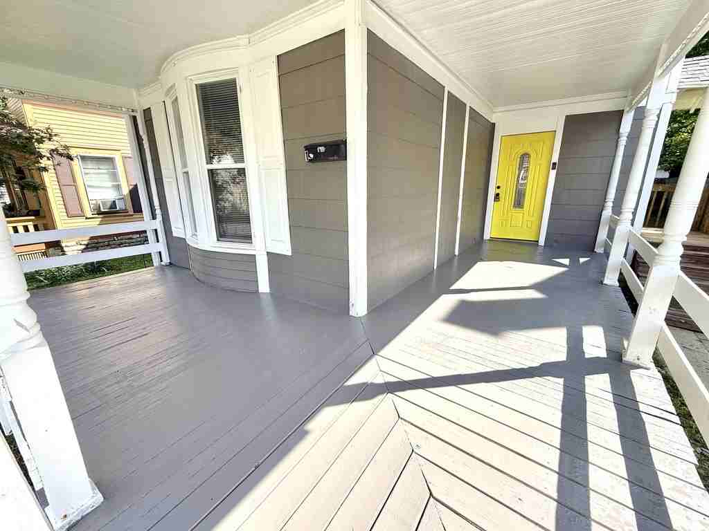 214 N Cherry St #1 - Photo 2 of 17