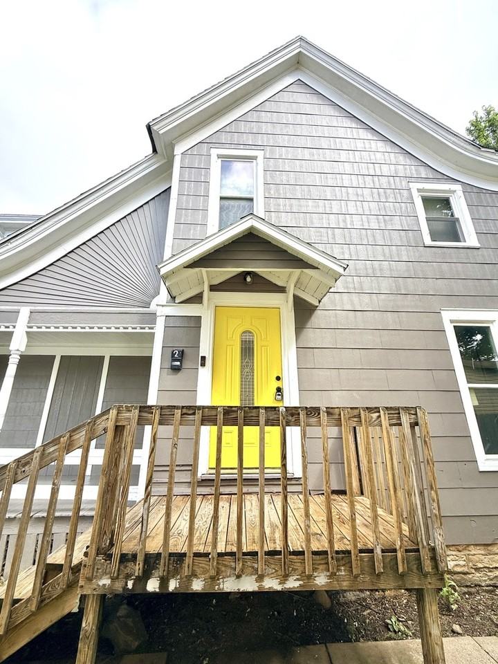214 N Cherry St #2 - Photo 2 of 17