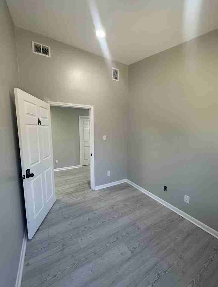 912 Convent Ave #14 - Photo 2 of 4