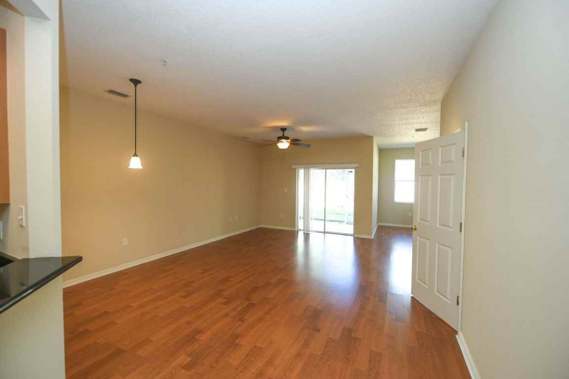 3791 Parkridge Circle3-104 #3-104 - Photo 5 of 17