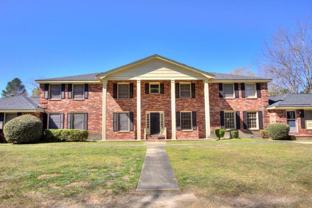 Engleside Apartments - Photo 1 of 1