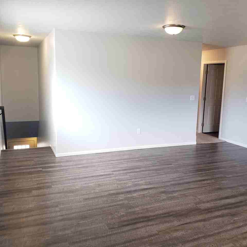 412 N Sioux Blvd #12 - Photo 6 of 11
