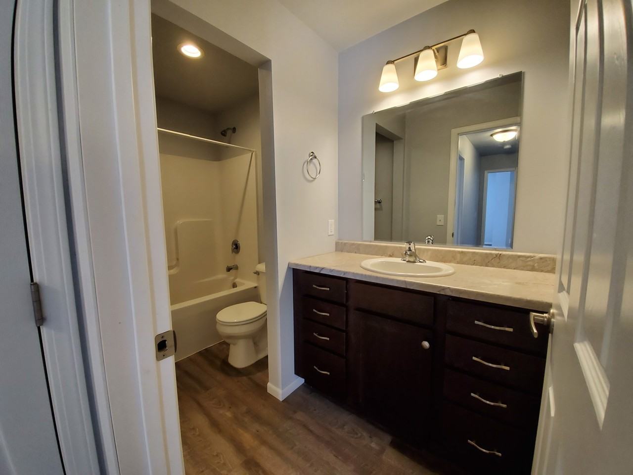 412 N Sioux Blvd #12 - Photo 7 of 11