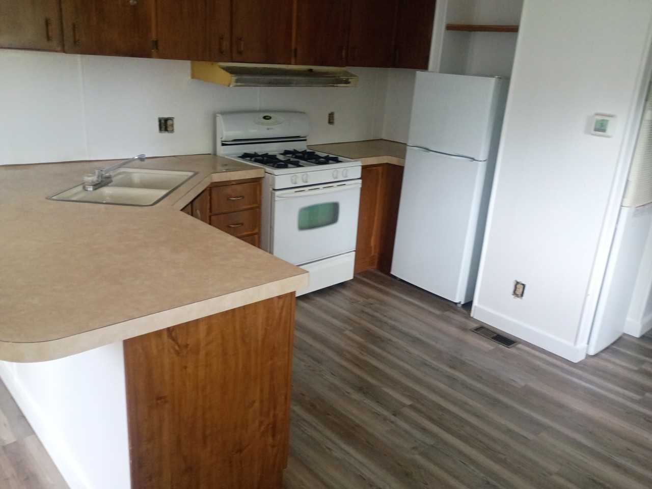 972 E Sunnyview Rd #30 - Photo 2 of 9