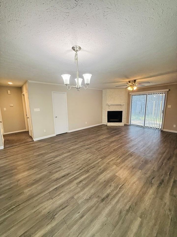 2 Peach Ct - Photo 3 of 18