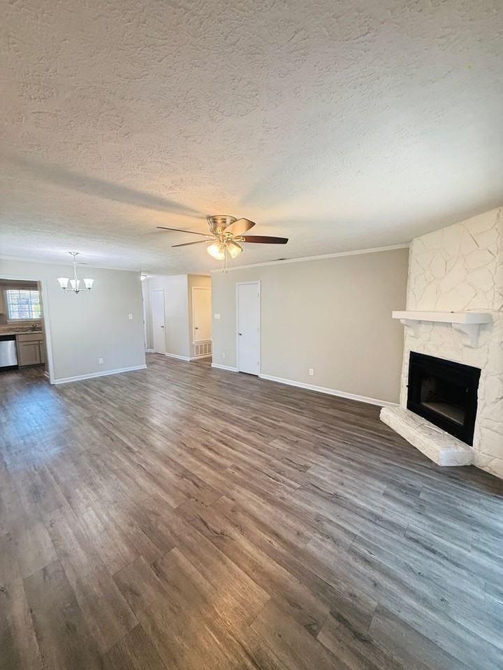 2 Peach Ct - Photo 4 of 18