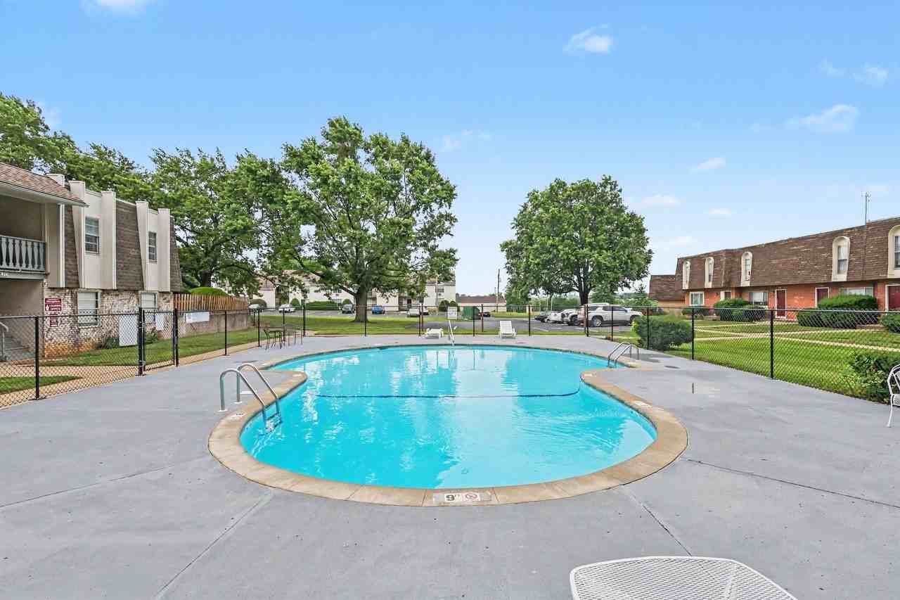 Apartments at Georgetown - Photo 2 of 50