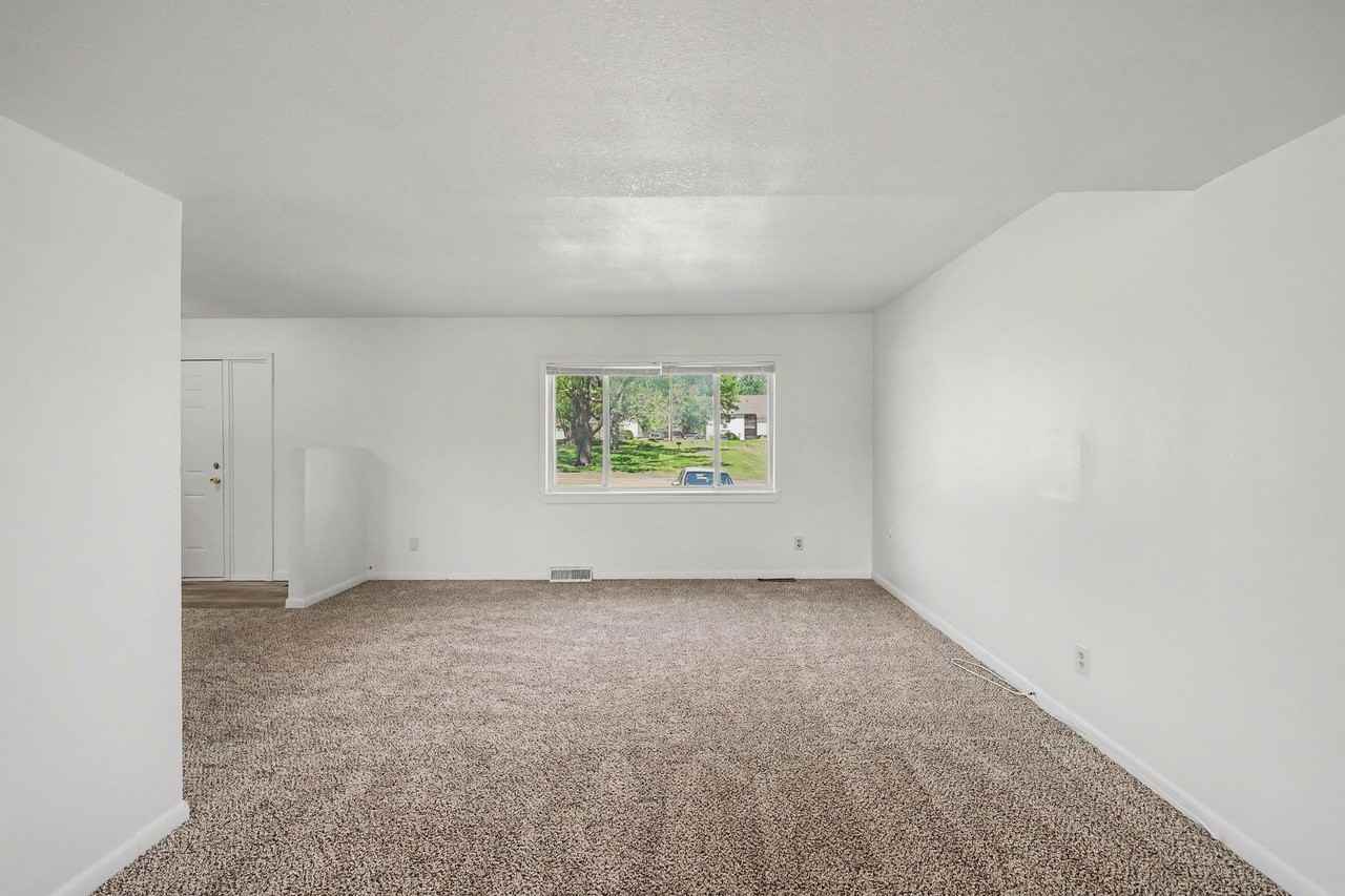 Apartments at Georgetown - Photo 6 of 50