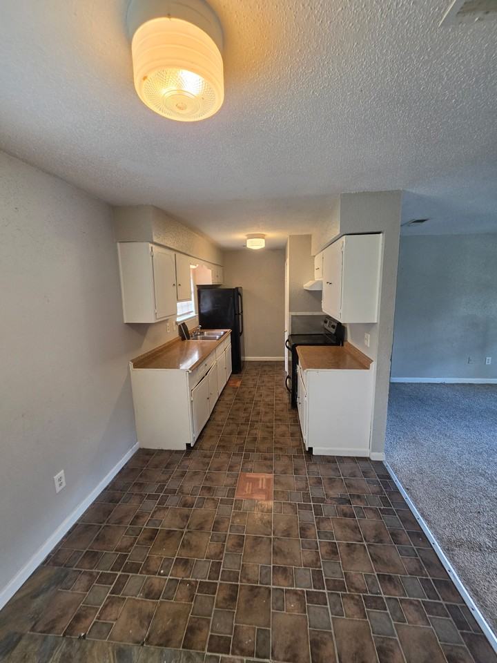 647 Carnation St #4 - Photo 4 of 11